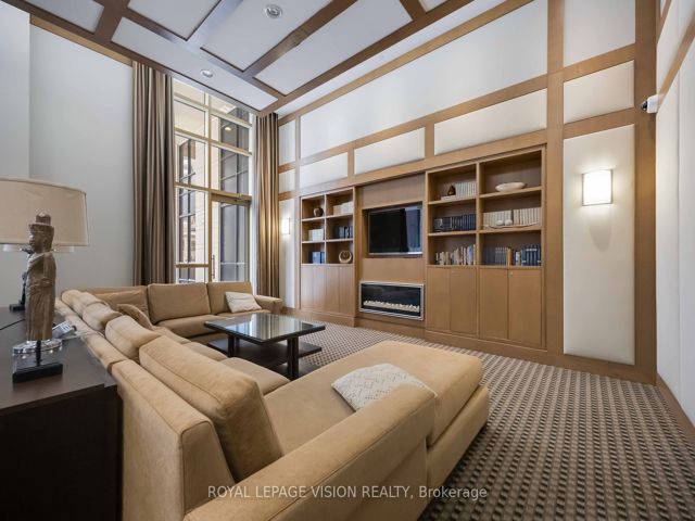 520 - 100 Harrison Garden Blvd