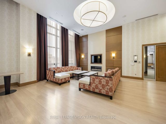 520 - 100 Harrison Garden Blvd