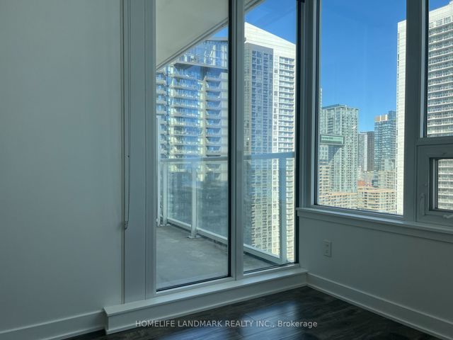 2510 - 19 Bathurst St