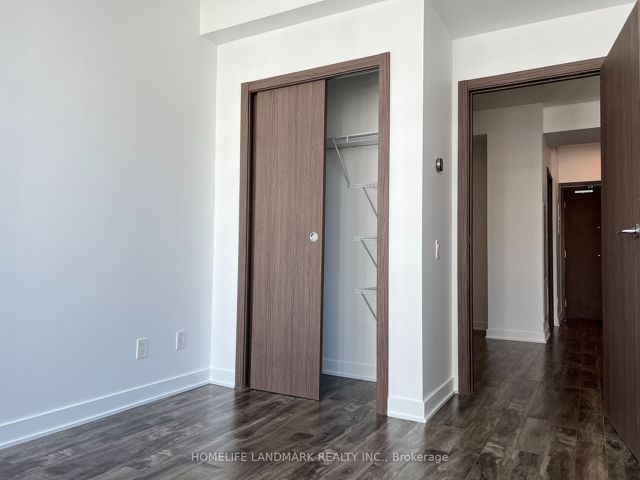 2510 - 19 Bathurst St