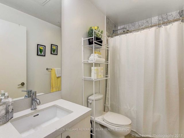S507 - 455 Front St E