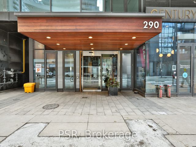 3811 - 290 Adelaide St W