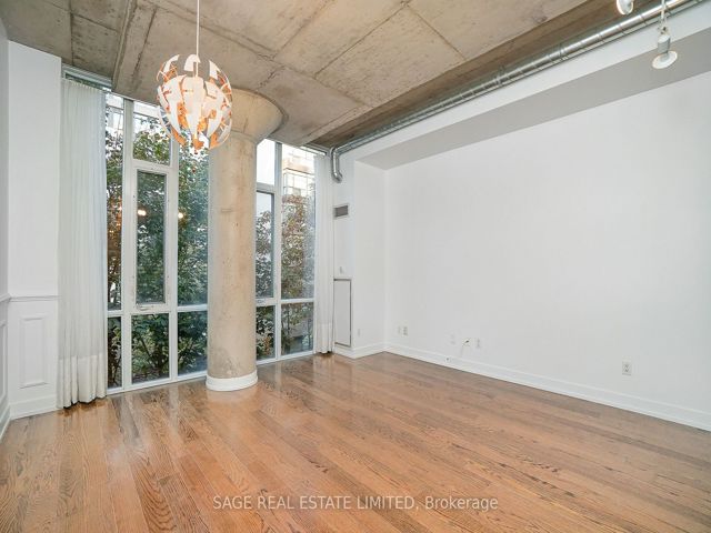 305 - 66 Portland St