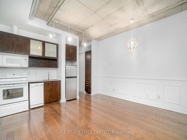 305 - 66 Portland St