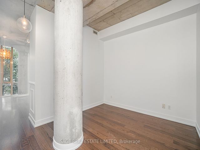 305 - 66 Portland St