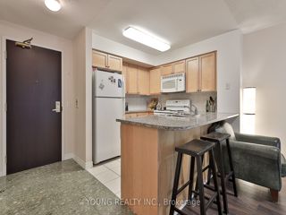 603 - 51 Lower Simcoe St