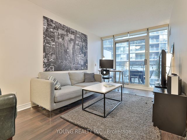 603 - 51 Lower Simcoe St