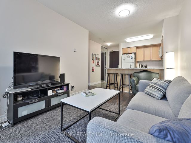 603 - 51 Lower Simcoe St