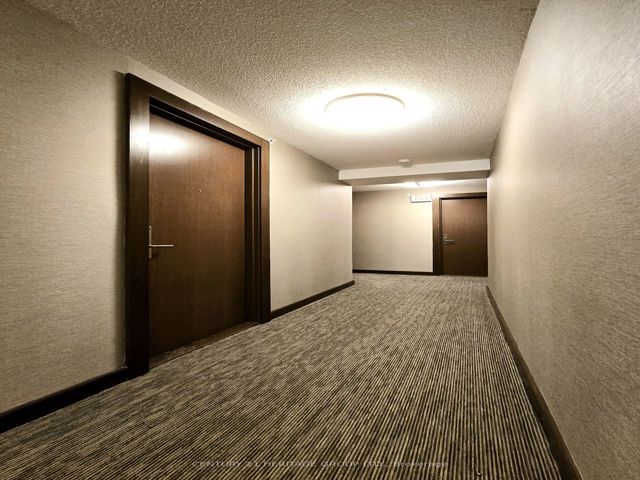 1109 - 386 Yonge St