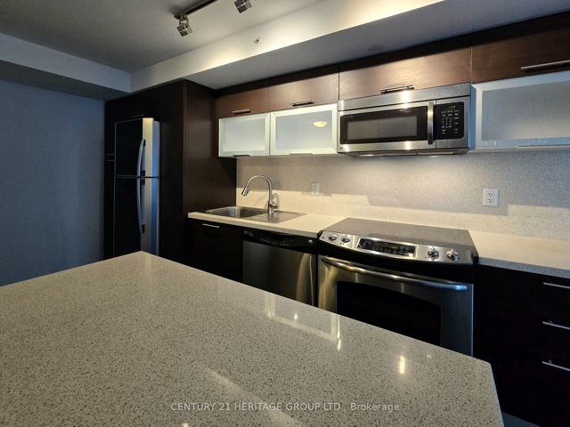 1109 - 386 Yonge St