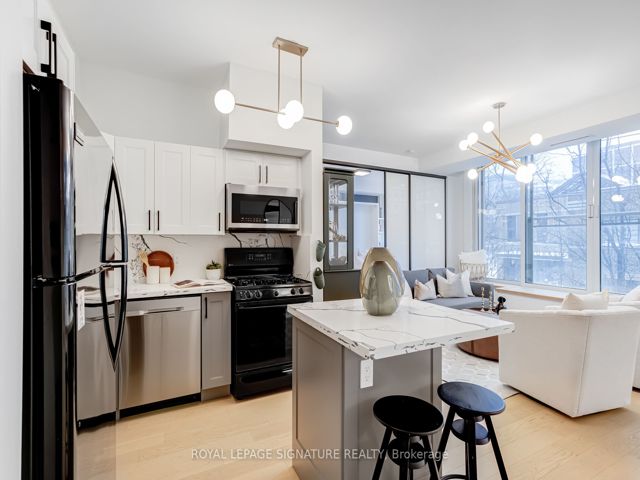 303 - 50 Camden St