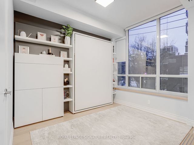 303 - 50 Camden St