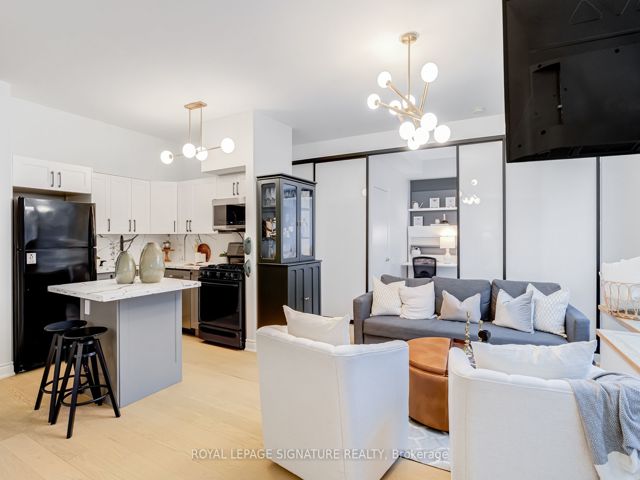 303 - 50 Camden St