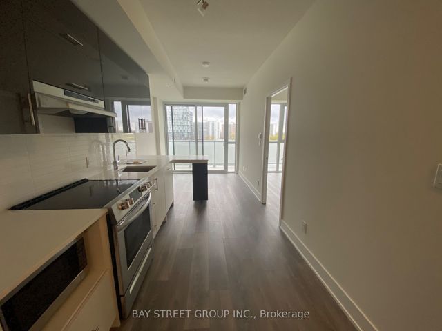 709 - 188 Fairview Mall Dr