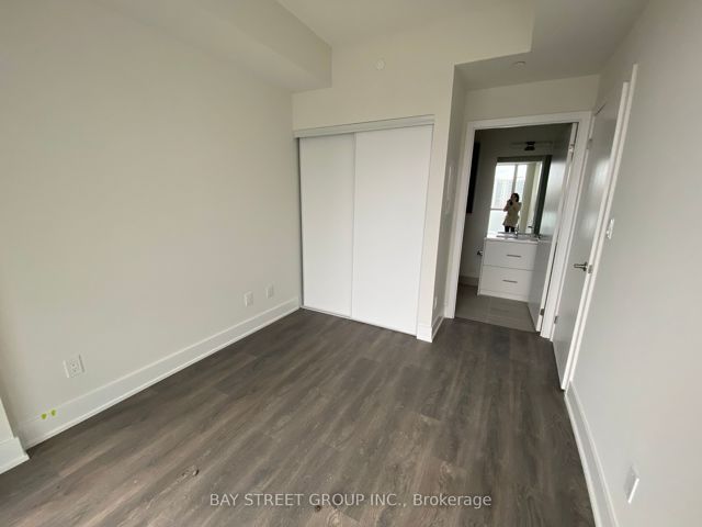 709 - 188 Fairview Mall Dr