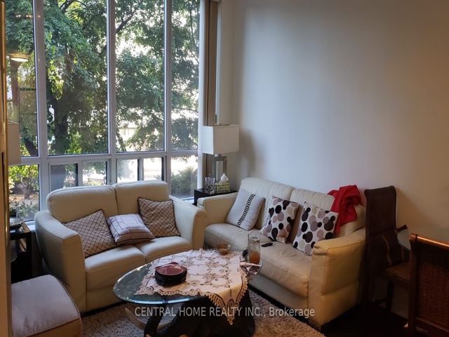211 - 33 Sheppard Ave E