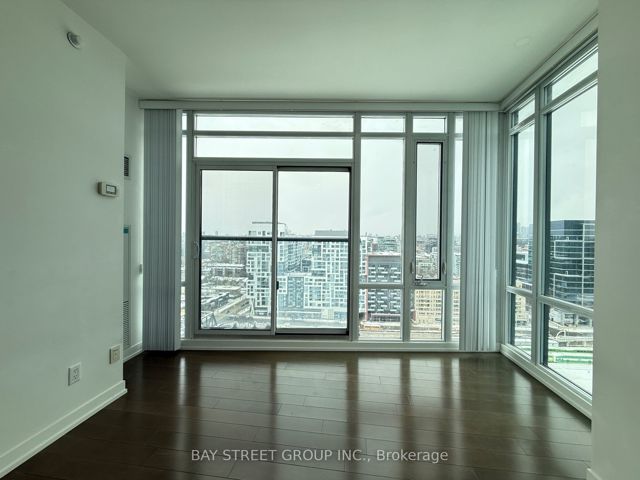 2003 - 170 Fort York Blvd