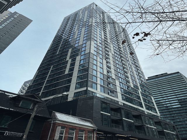 1709 - 65 Mutual St