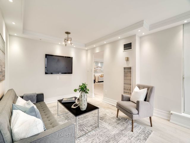 1607 - 5444 Yonge St