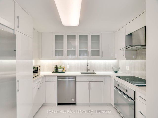 1607 - 5444 Yonge St