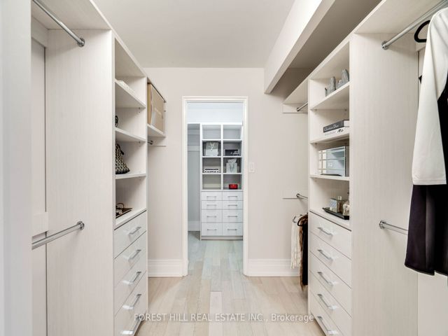 1607 - 5444 Yonge St