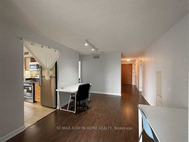 808 - 33 Sheppard Ave E