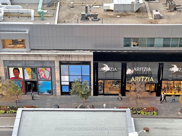 1602 - 35 Balmuto St