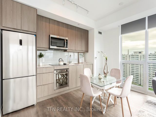 1105 - 36 Forest Manor Rd