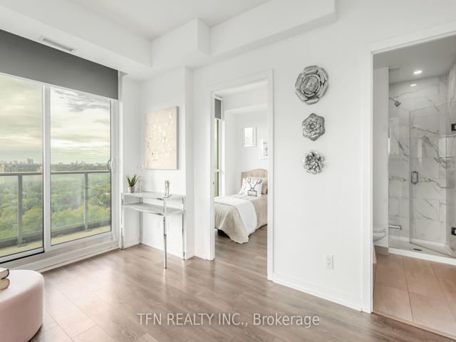 1105 - 36 Forest Manor Rd