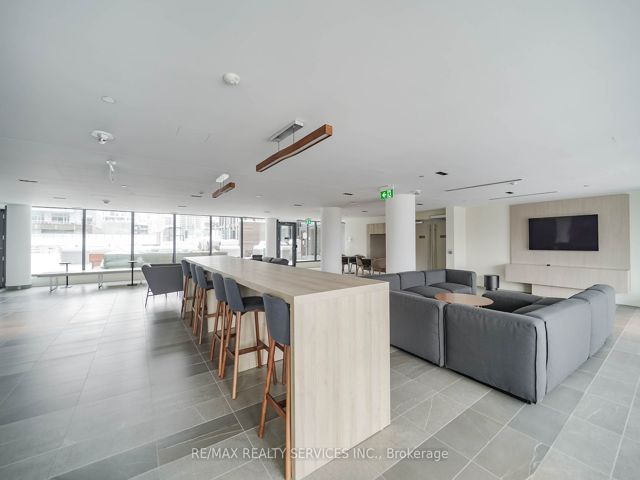 1514 - 50 Power St