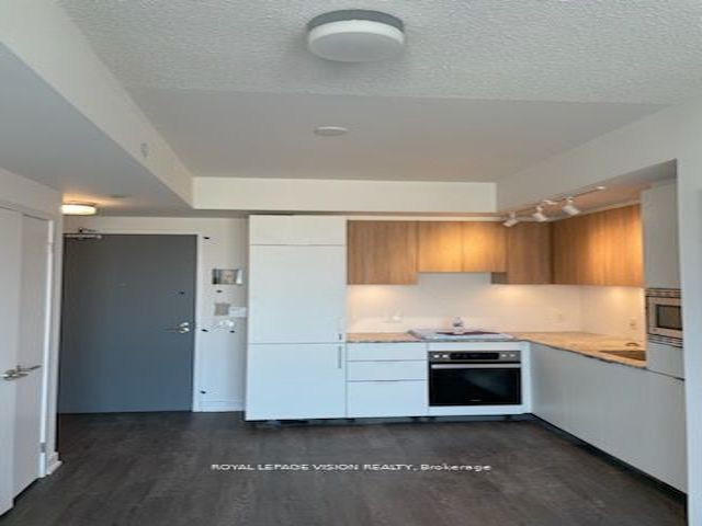 1307 - 50 O'neill Rd