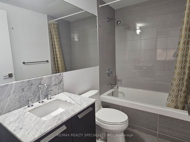 3007 - 50 Charles St E