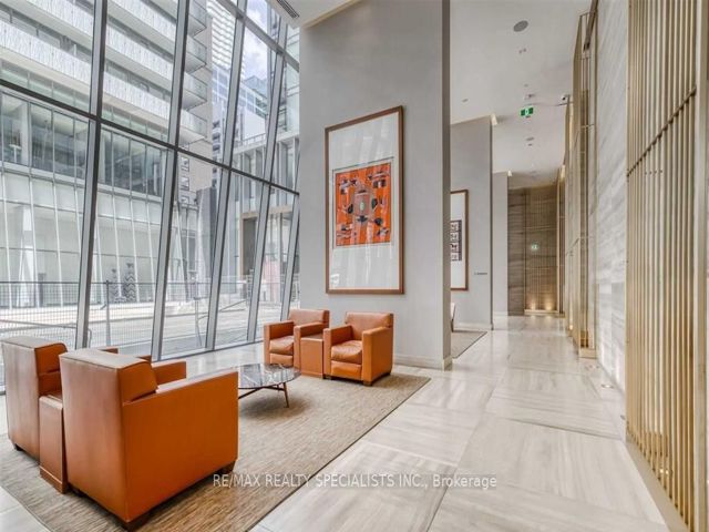 3007 - 50 Charles St E