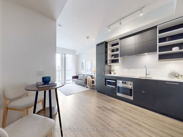 1712 - 20 Edward St