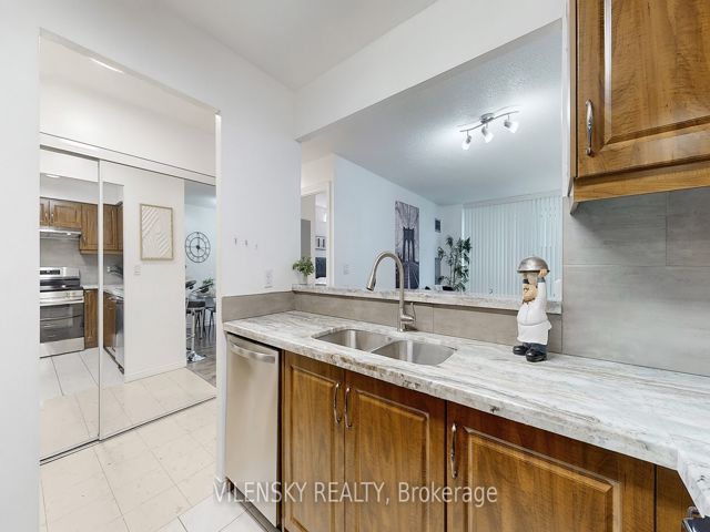 207 - 29 Pemberton Ave