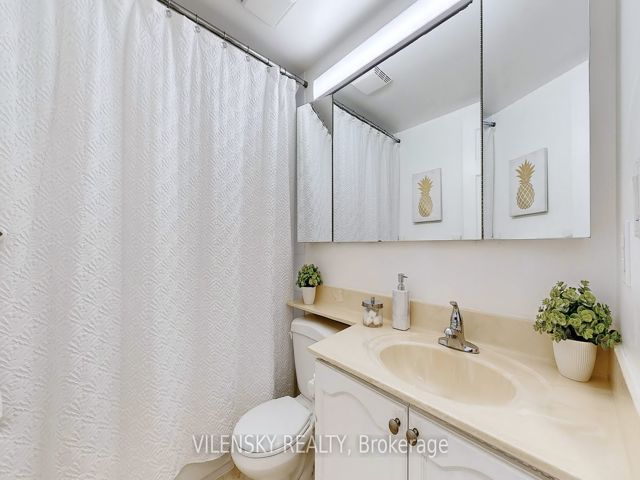 207 - 29 Pemberton Ave