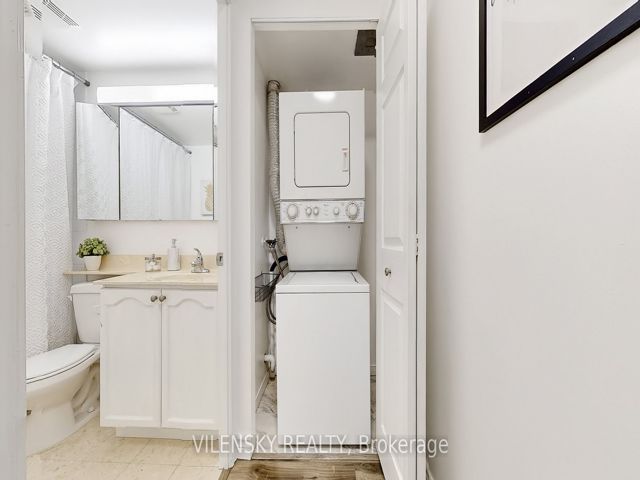 207 - 29 Pemberton Ave