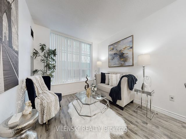 207 - 29 Pemberton Ave