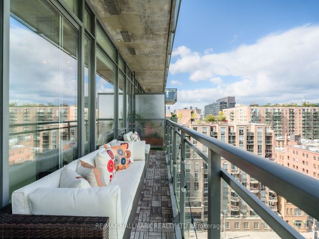 1210 - 205 Frederick St