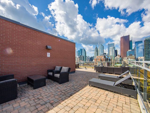 1210 - 205 Frederick St