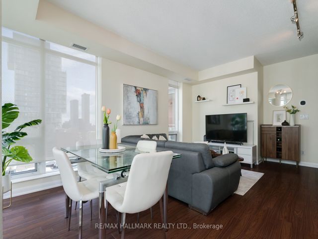 1210 - 205 Frederick St