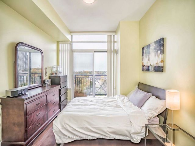 607 - 676 Sheppard Ave E
