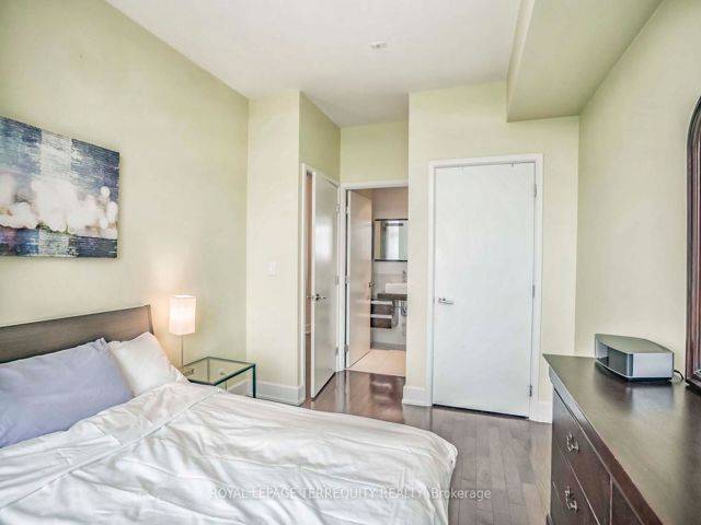 607 - 676 Sheppard Ave E