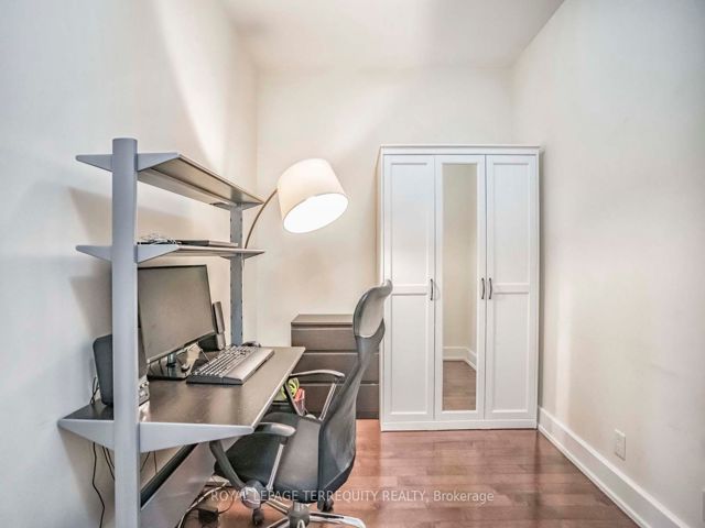 607 - 676 Sheppard Ave E