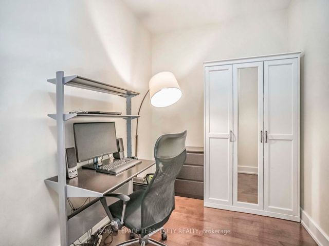 607 - 676 Sheppard Ave E