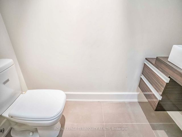 607 - 676 Sheppard Ave E