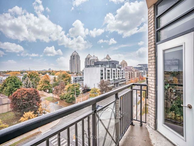 607 - 676 Sheppard Ave E