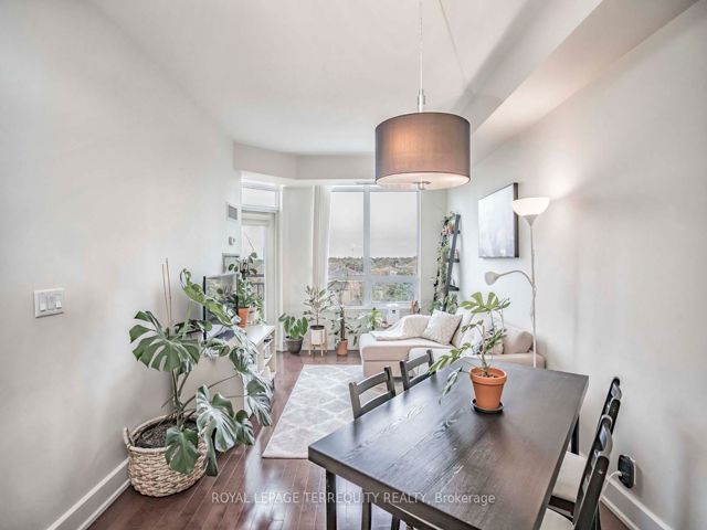 607 - 676 Sheppard Ave E