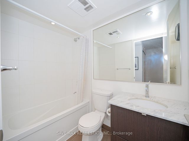 407 - 170 Fort York Blvd