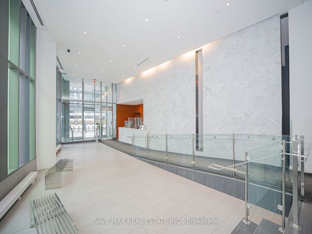 407 - 170 Fort York Blvd